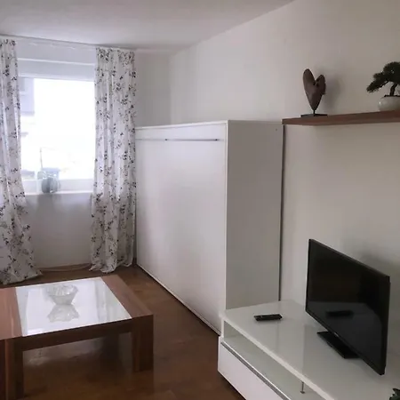 Heinestrasse Apartment Reutlingen